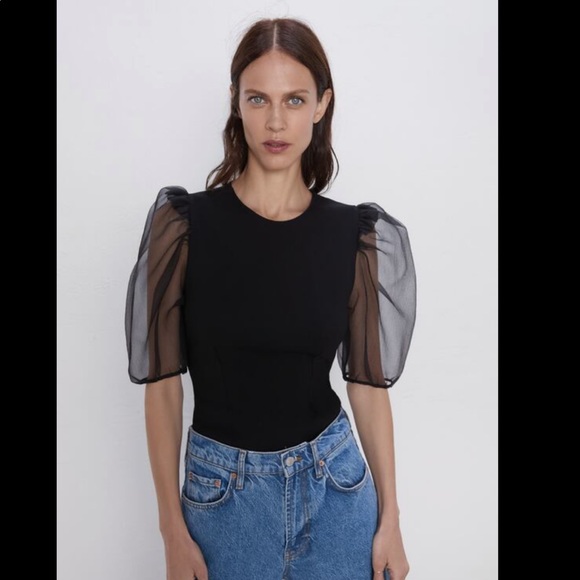 Zara Tops - Zara top with organza sleeves